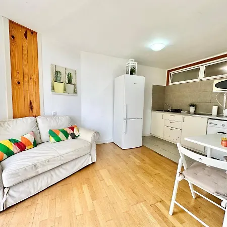 Torres De Yomely - M1b Apartment