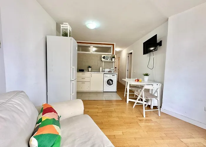 Torres De Yomely - M1b Apartment