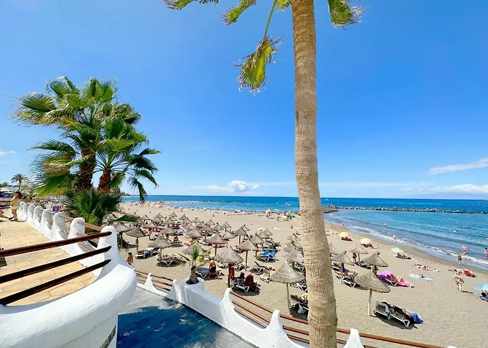 Torres De Yomely - M1b * Playa de las Americas (Tenerife)